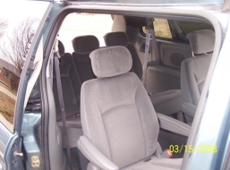 2005 Dodge Grand Caravan SXT inside mid area