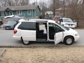 2003 Chrysler Town & Country LX Right Side open 1