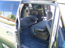 2001 Dodge Grand Caravan Sport R. side open 2